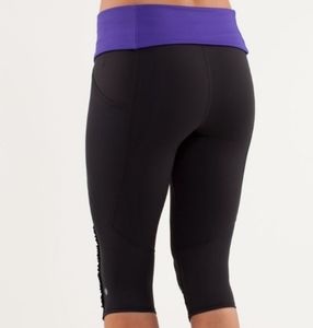NWOT Lululemon Run: Nothing to Hide Crop